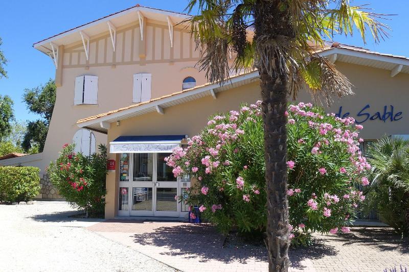 Hotel Le Grain De Sable Ares Exterior foto
